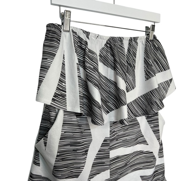 Ecowish Womens Medium Strapless Ruffle White & Dark Gray Abstract Printed Romper - Picture 3 of 5
